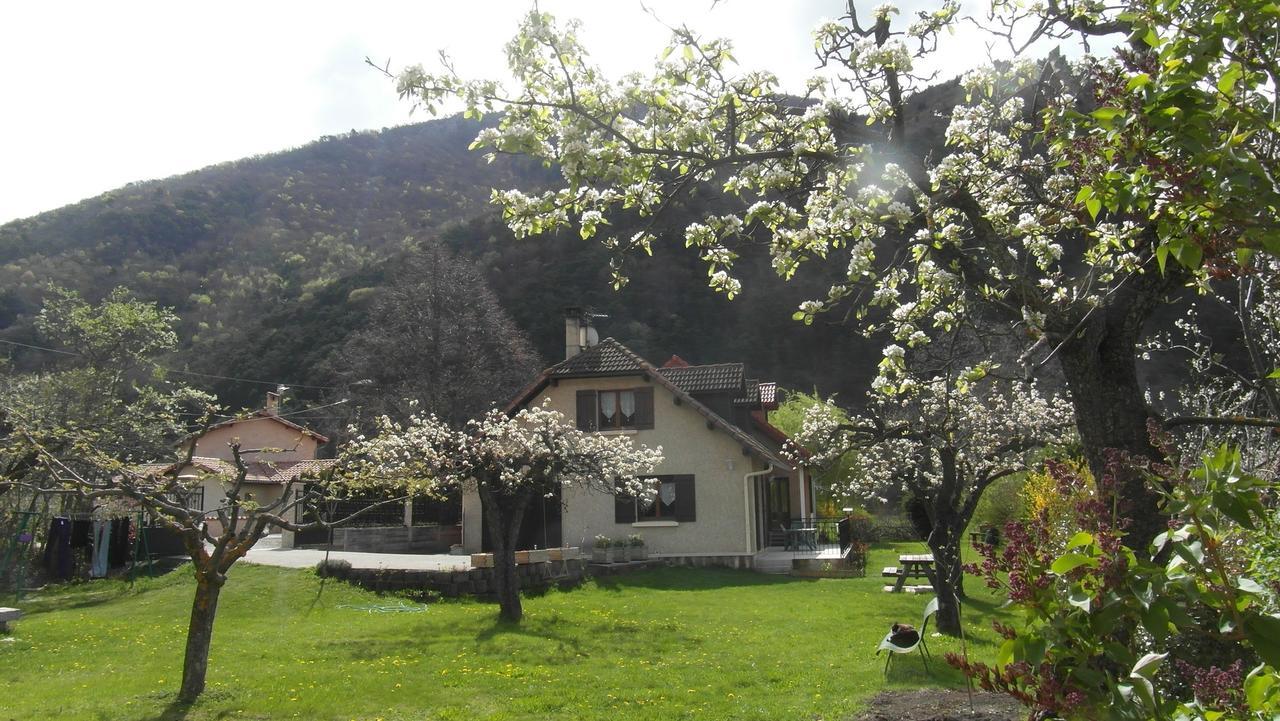 Au Vieux Tilleul Veynes Exterior foto